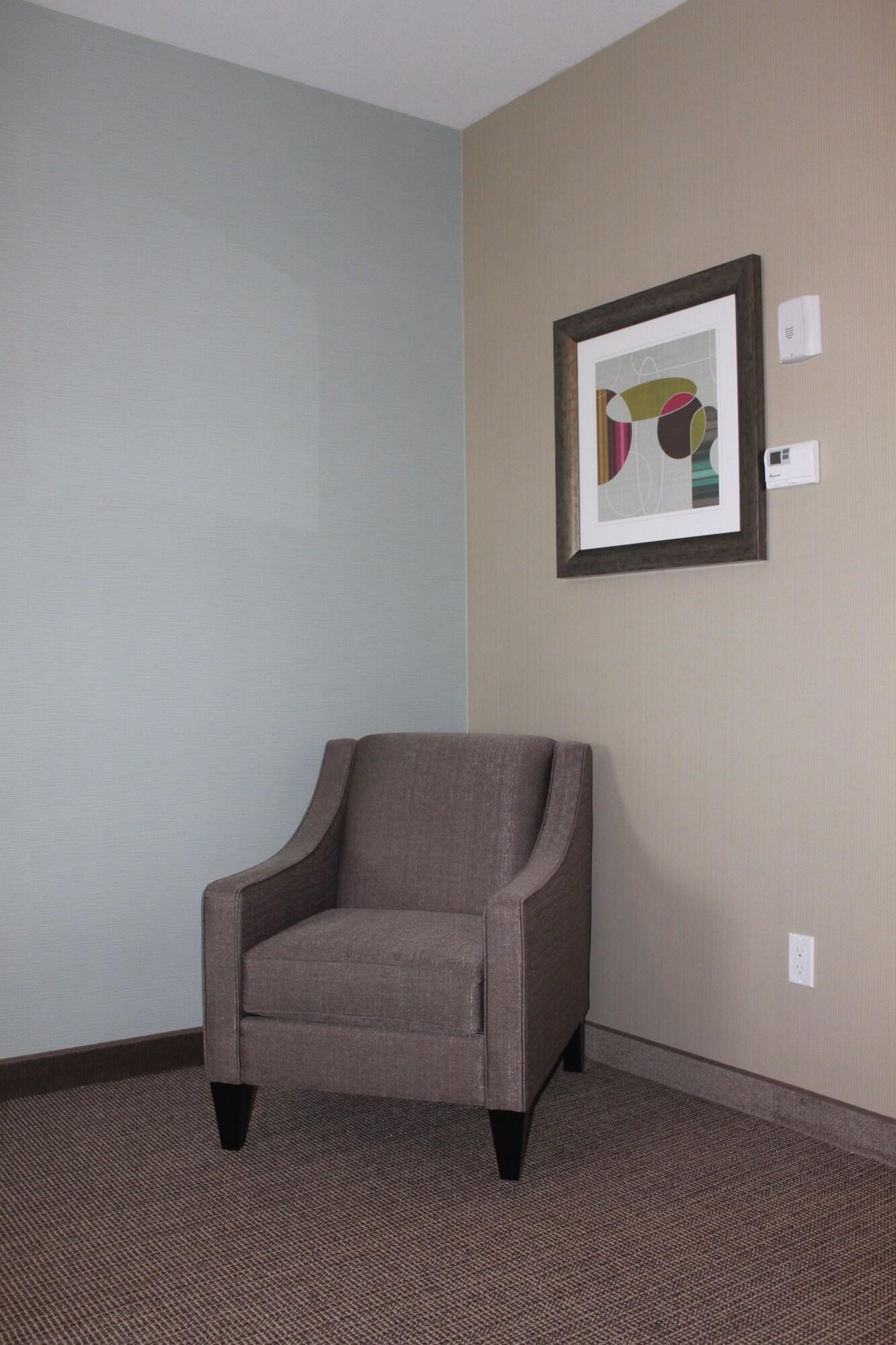 Meridian & Hotel Lloydminster